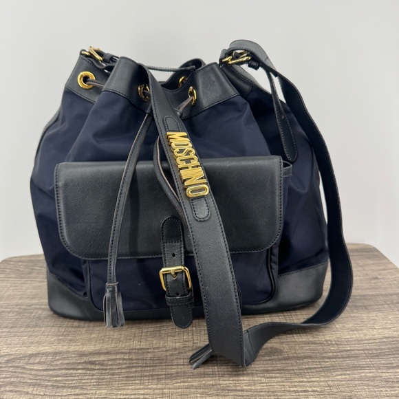 Moschino Vintage Bucket Redwall Nylon Navy Blue Shoulder Bag Crossbody - Picture 2 of 14